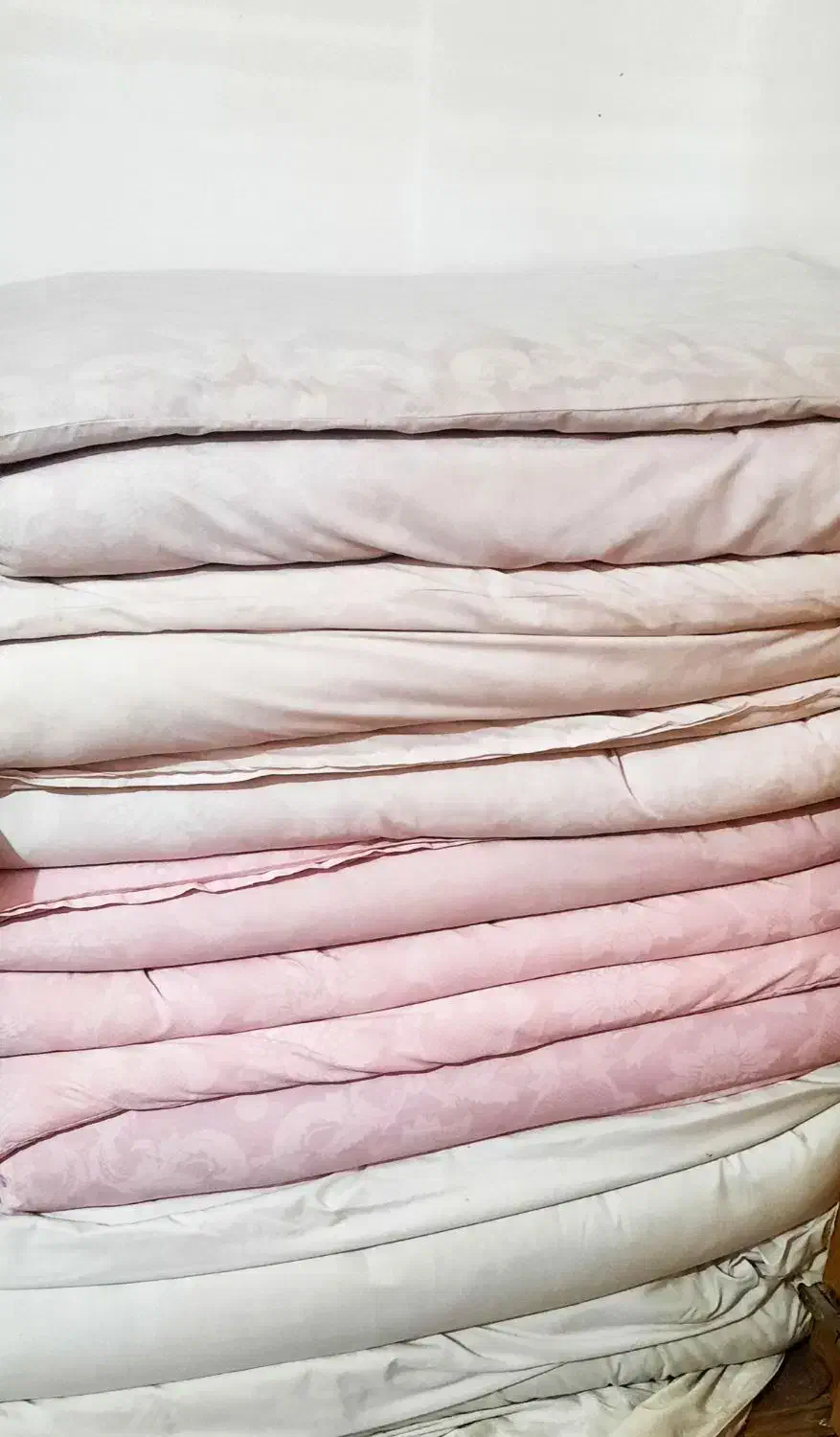 تشک|رختخواب، بالش، پتو|رشت, شهریاران|دیوار