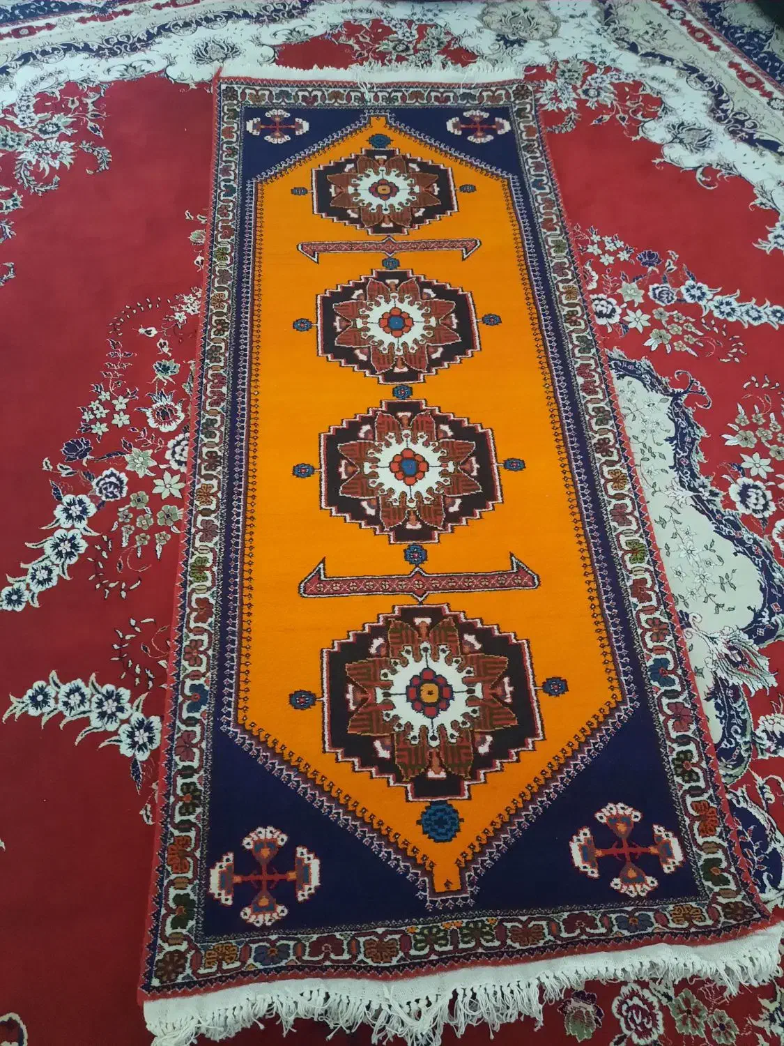 فرش دستباف|فرش|آباده, |دیوار