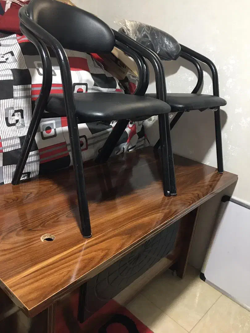 صندلی شیک درجه یک فلزی رویه چرم|صندلی و نیمکت|کرمانشاه, |دیوار