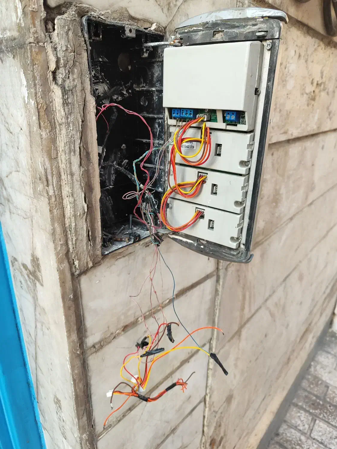 نصب و تعمیر ایفون صوتی و تصویری|خدمات پیشه و مهارت|تهران, شهرک شریعتی|دیوار