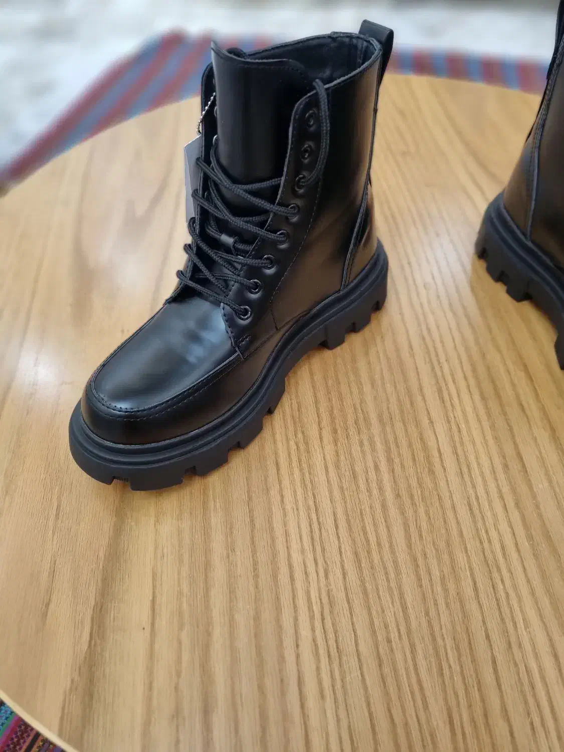 فروش بوت چرم|کیف، کفش، کمربند|پره‌سر, |دیوار