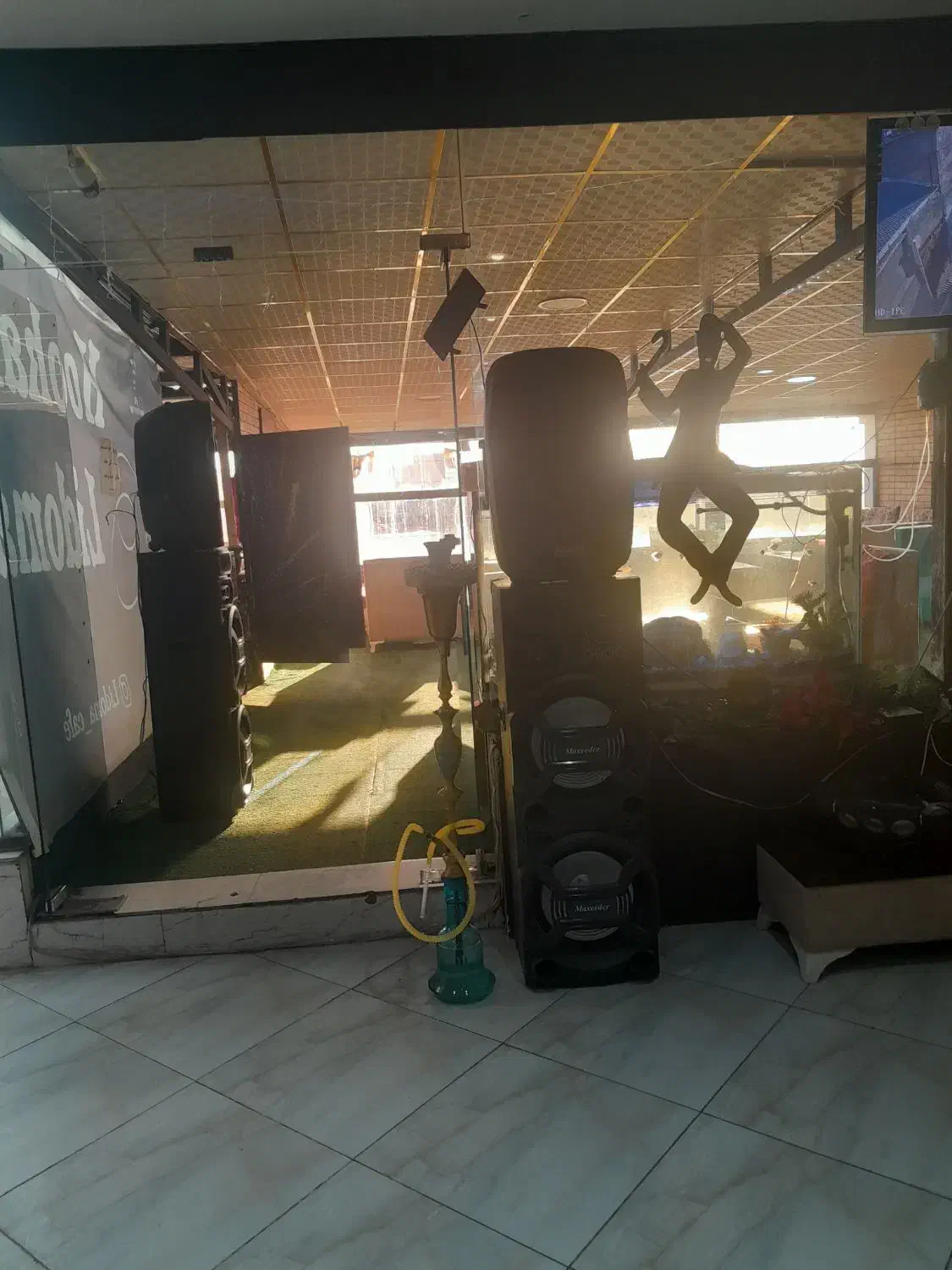 سالن کار در کافه لیدو|استخدام خدمات فروشگاه و رستوران|خواجه, |دیوار