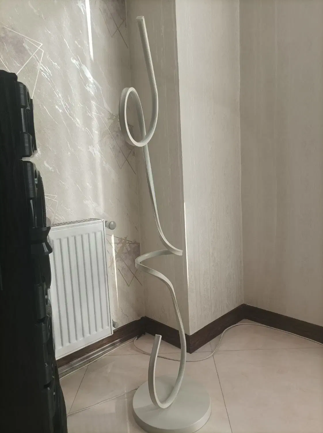 آباژور.|چراغ خواب و آباژور|گلستان (تهران), |دیوار