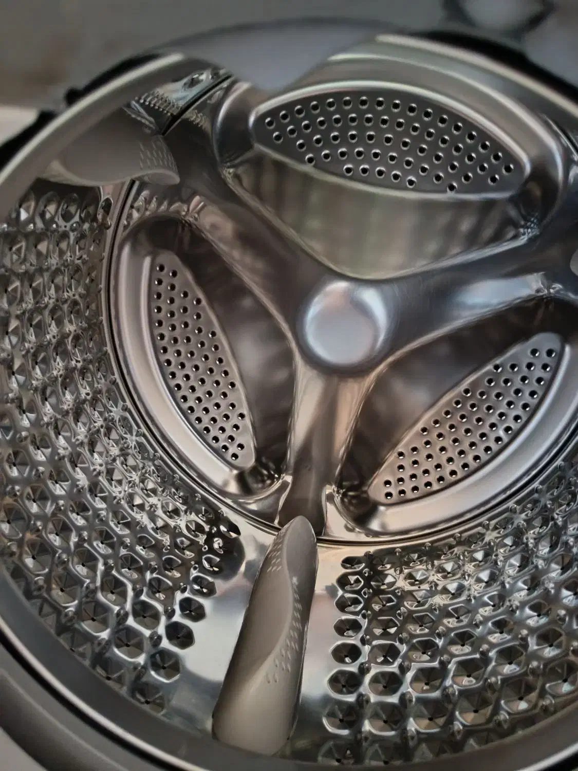 فروش لباسشویی اتومات اسنوا 9کیلویی|ماشین لباسشویی و خشک‌کن لباس|حاجی آباد, |دیوار