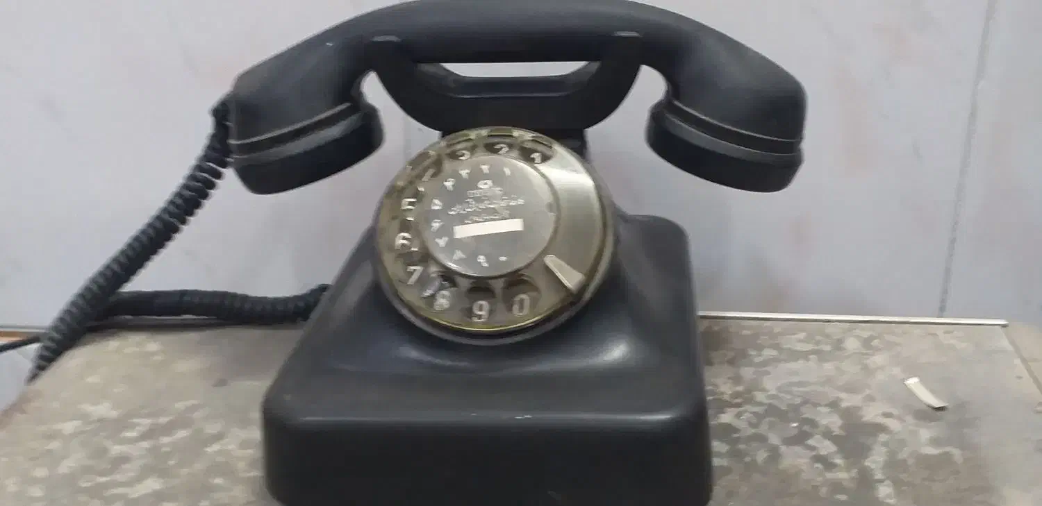 تلفن قدیمی سالم|کلکسیون اشیاء عتیقه|رودشت (اصفهان), |دیوار