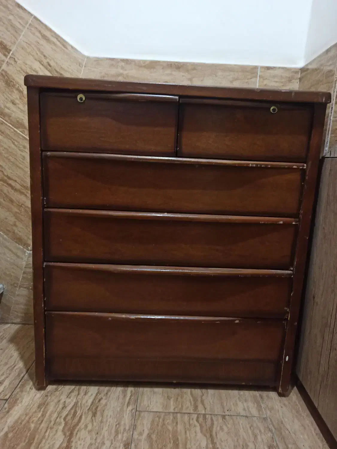 دراور و کشو|جاکفشی، کمد، دراور|اسلام‌شهر, شهرک قائمیه|دیوار