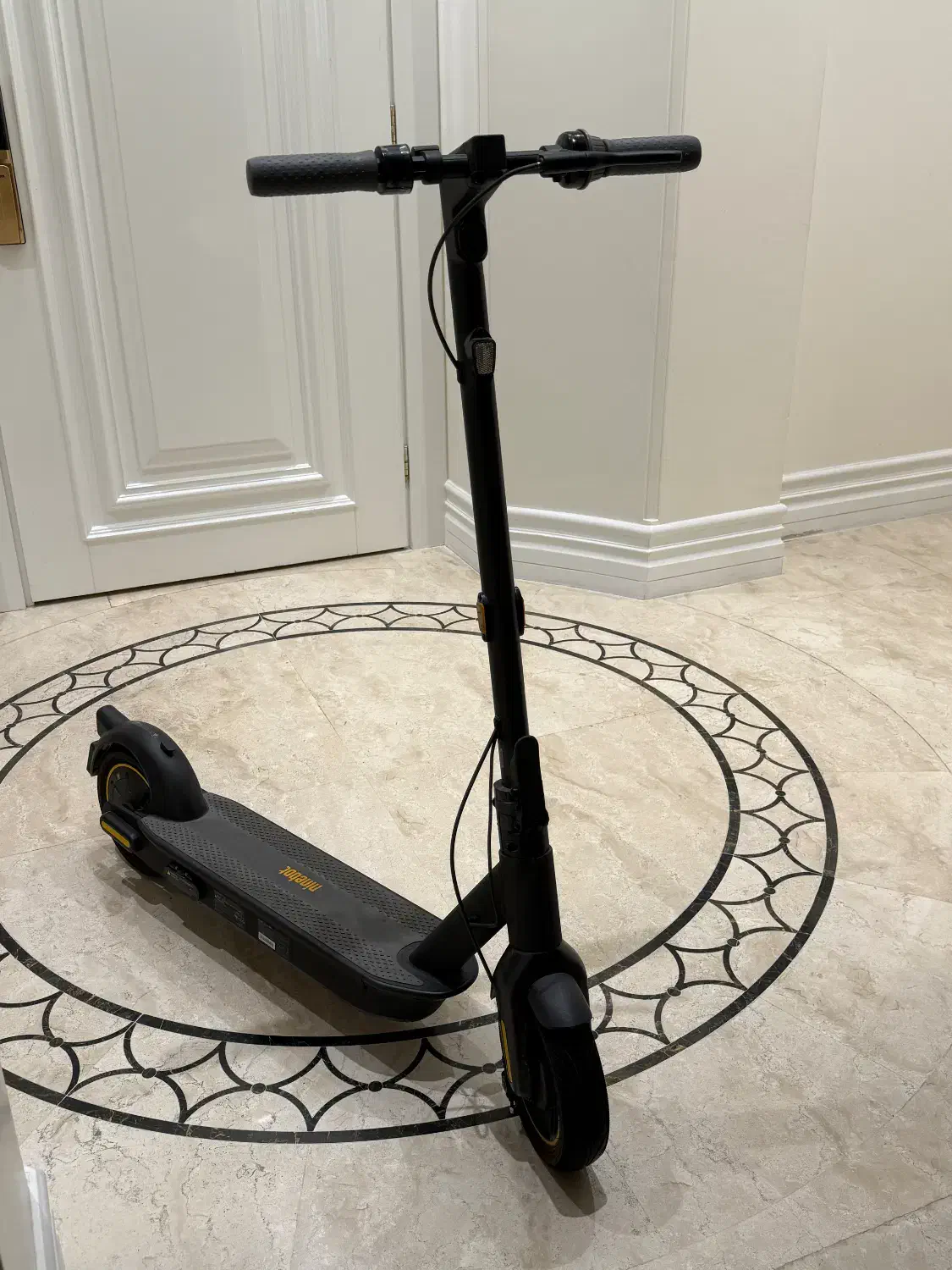 اسکوتر برقی ناین بات|دوچرخه، اسکیت، اسکوتر|تهران, چیذر|دیوار