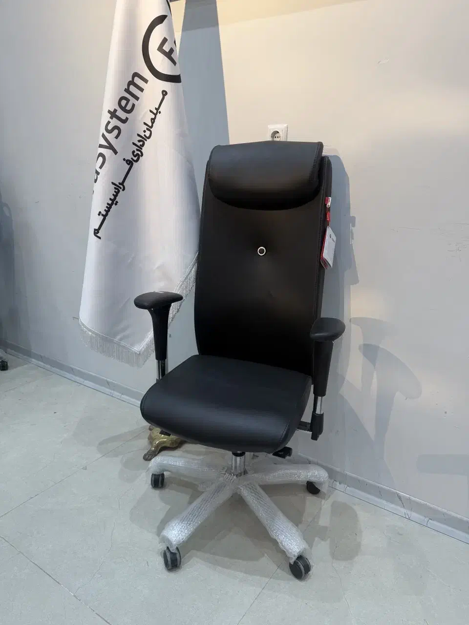 صندلی مدیریت کارمندی کارشناسی|مبلمان اداری|قم, کلهری|دیوار