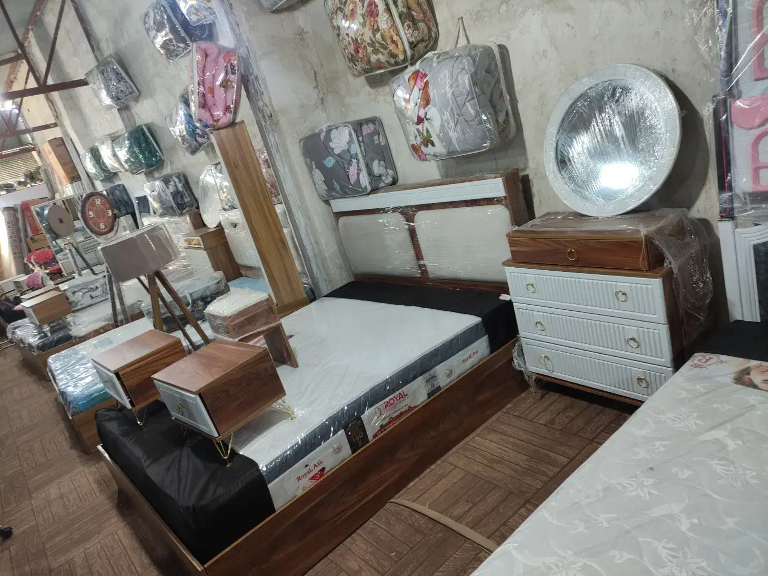 تخت خواب و تشک ۱و۲نفره باقیمت عالی|تشک تختخواب|یاسوج, |دیوار