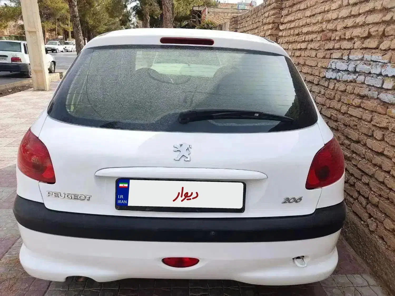 206 مدل 98 تیپ 2|خودرو سواری و وانت|شیراز, کوشک میدان|دیوار
