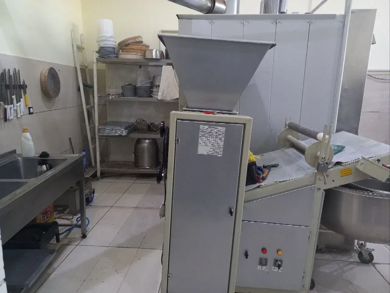 خمیر پهن کن مخصوص نان لواش انواع خمیر باقلوا|ماشین‌آلات صنعتی|قوچان, |دیوار