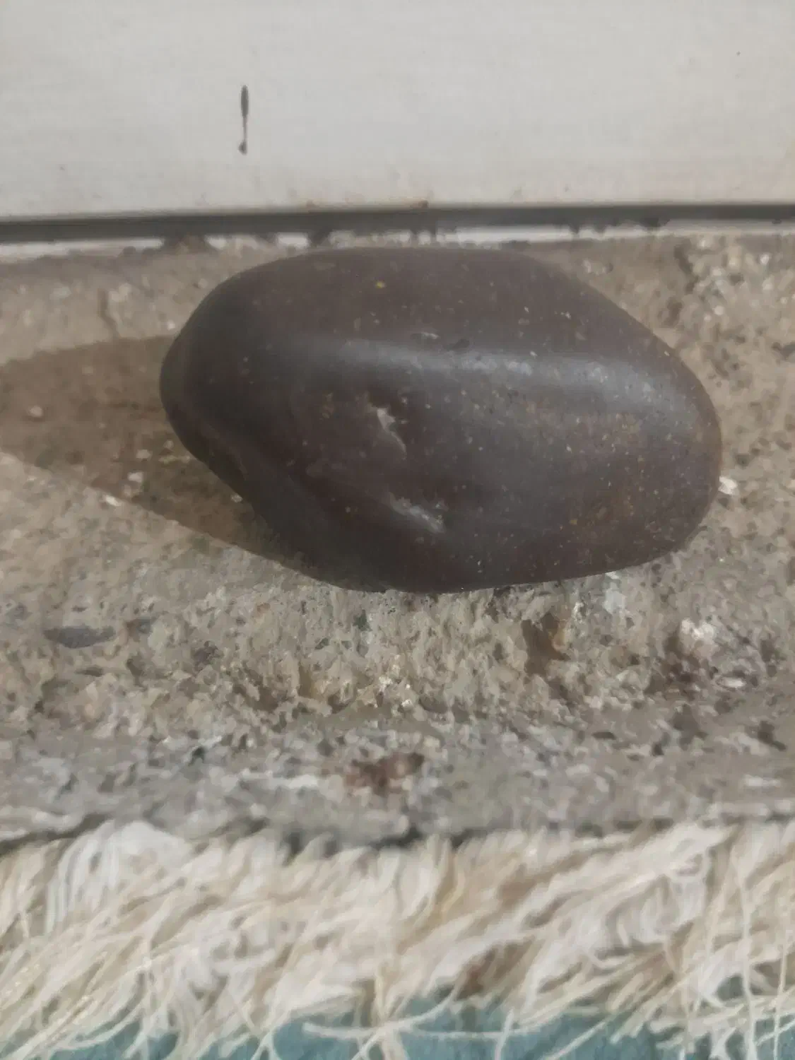 شهاب‌سنگ‌|کلکسیون اشیاء عتیقه|طرقبه, |دیوار