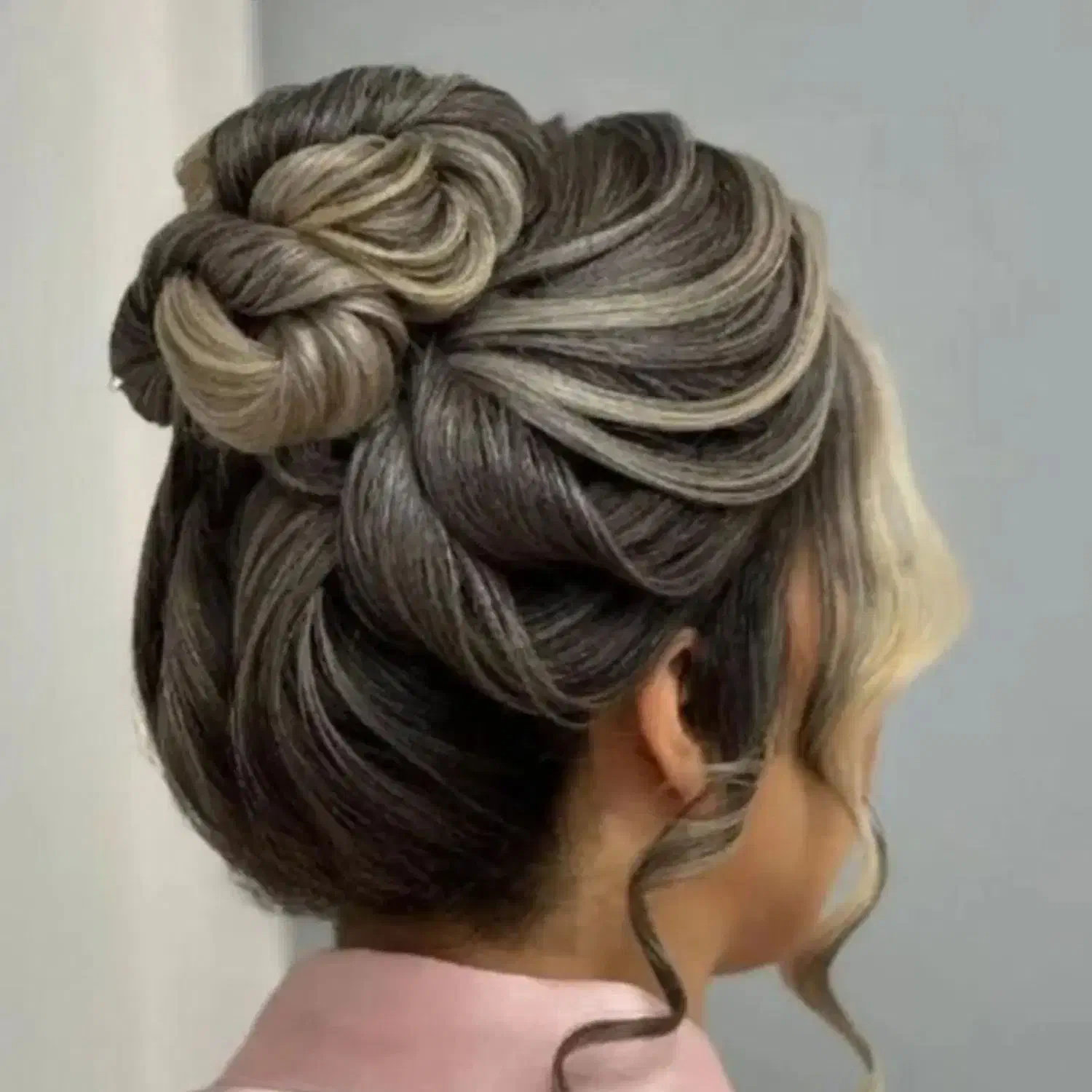 خدمات و آموزش VIP تمام رشتههای آرایشگری با مدرک|خدمات آرایشگری و زیبایی|گرگان, |دیوار