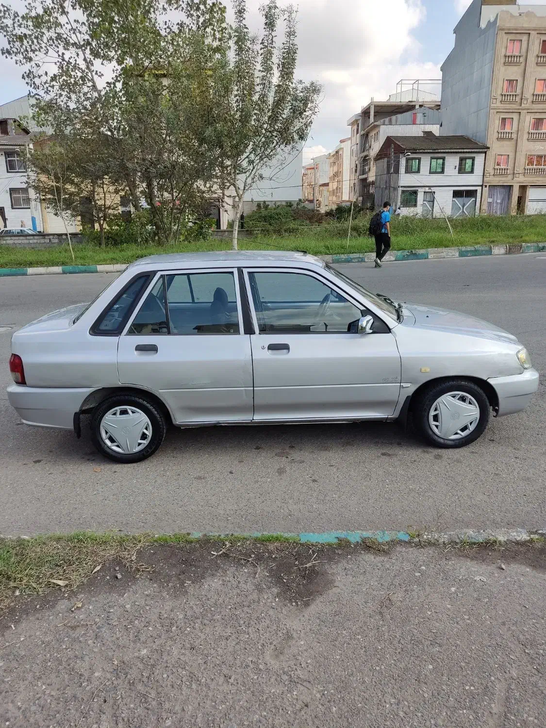 132سالم شاسی پلم|خودرو سواری و وانت|رشت, دخانیات|دیوار