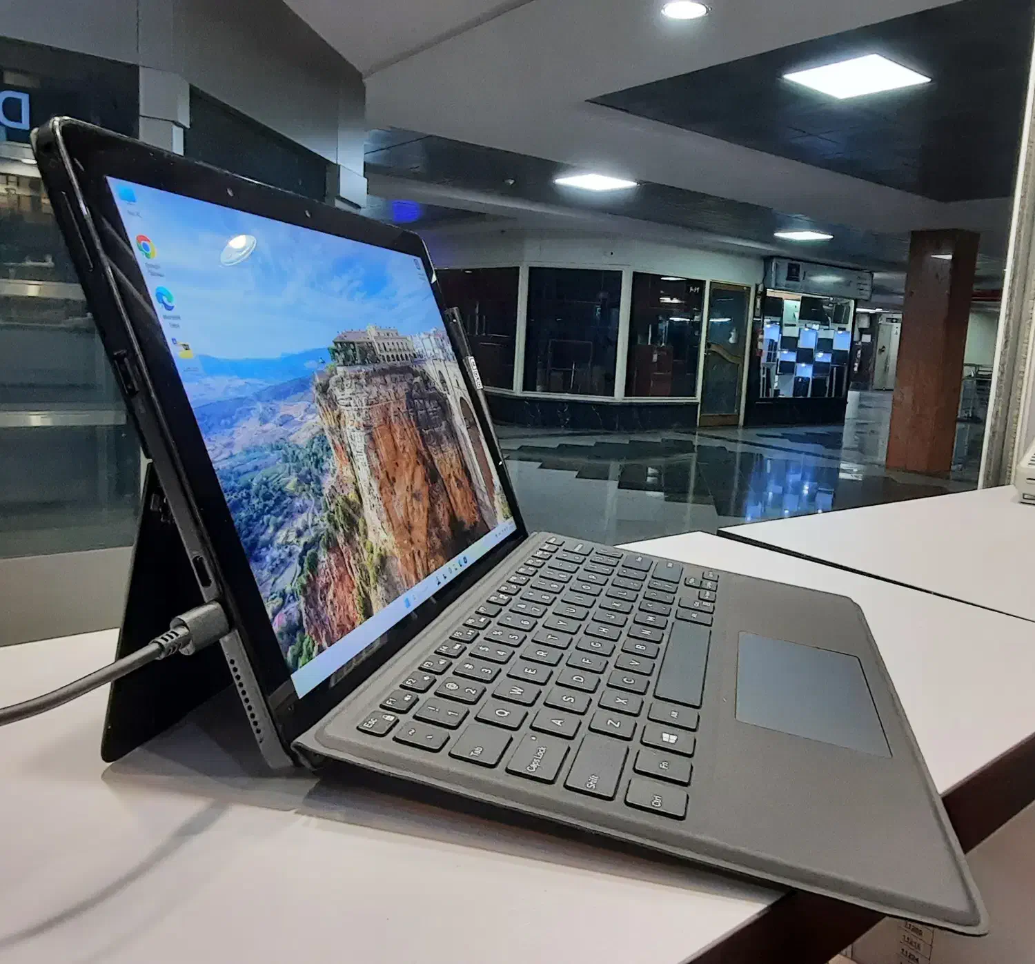 لپ تاپ استوک دل مدل latitude 5290 2 in1|رایانه همراه|تهران, میدان ولیعصر|دیوار