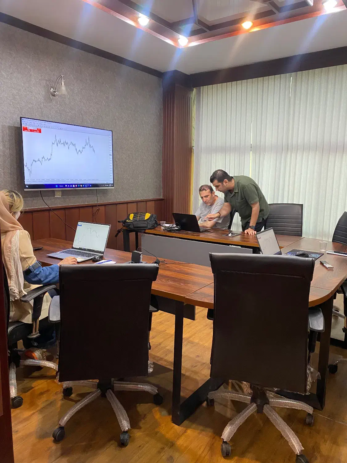 آموزش فارکس همراه با لایو ترید ( آکادمی کادا )|خدمات آموزشی|تهران, سعادتآباد|دیوار