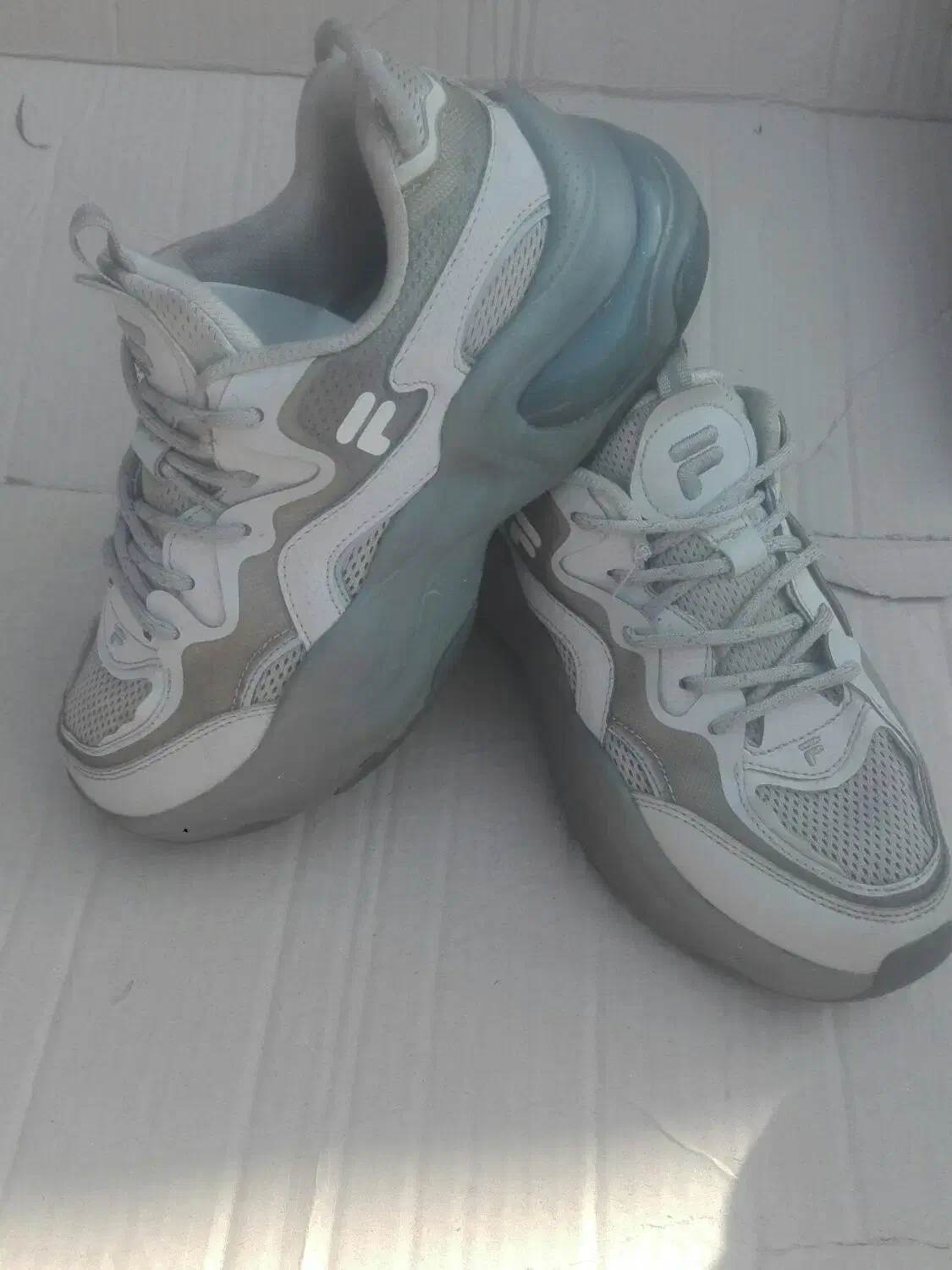 کتونی فیلا 39|کیف، کفش، کمربند|شیراز, بازار|دیوار