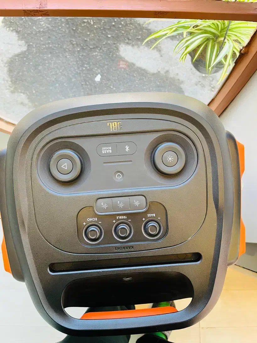 پارتی باکس ۷۱۰ بسیار نو|صوتی و تصویری|شیراز, فرهنگ شهر|دیوار