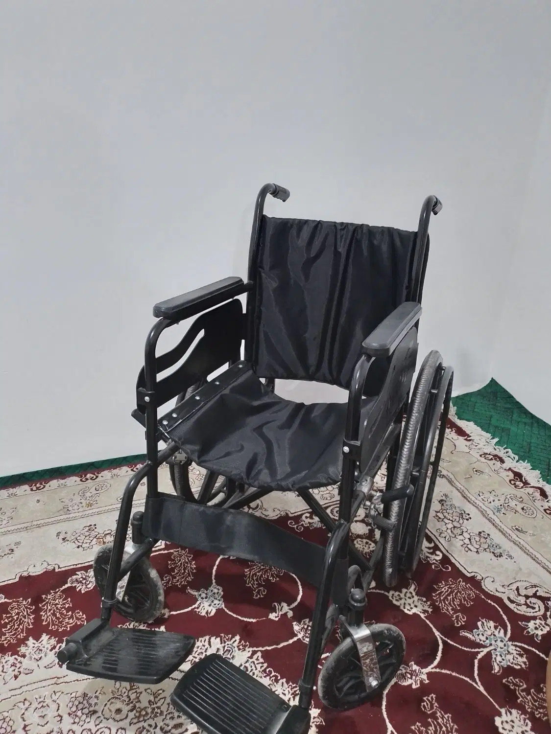 ویلچر نو|پزشکی|آستانه اشرفیه, |دیوار
