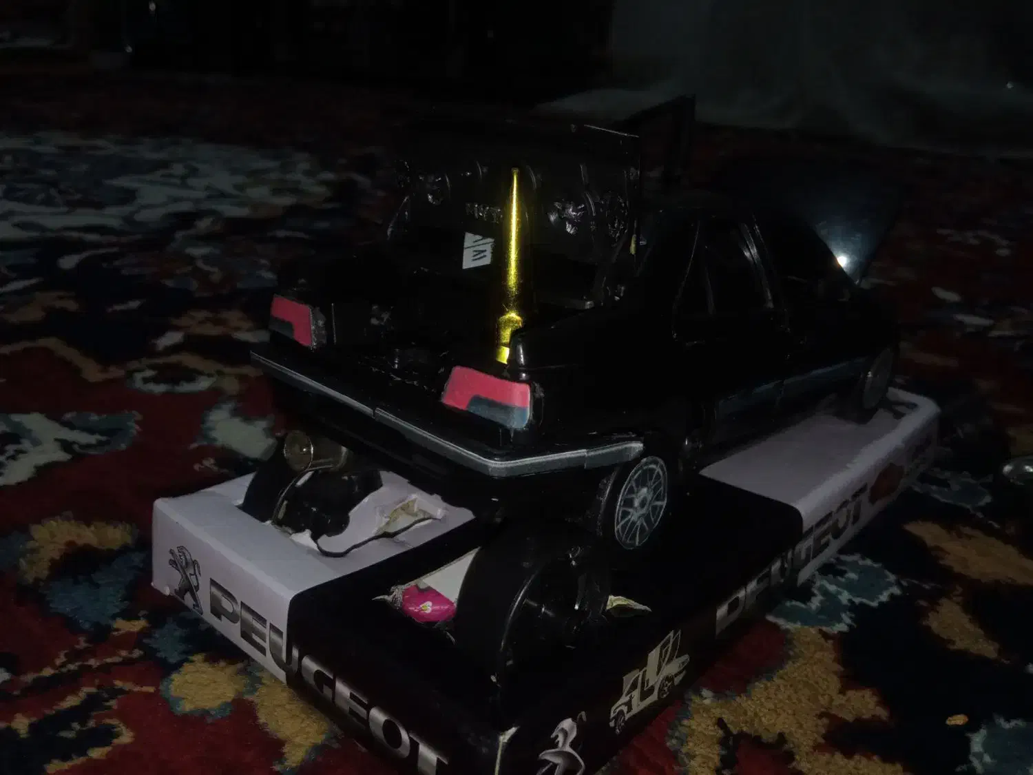 ماکت پژو 405 مای توی رخ قشنگ|اسباب‌‌بازی|بروجن, |دیوار