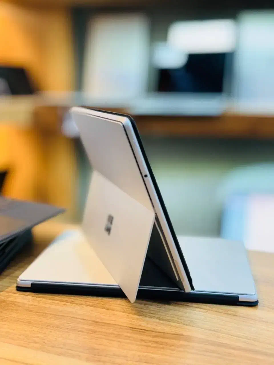 سرفیس پرو۸ رم۱۶ مشخصات SURFACE i5/16/256|رایانه همراه|کرمان, |دیوار