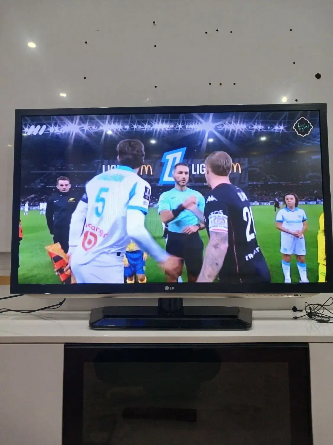 یک عدد تلویزیون ال جی 42 اینچ|تلویزیون و پروژکتور|اسلام‌شهر, شهرک واوان|دیوار