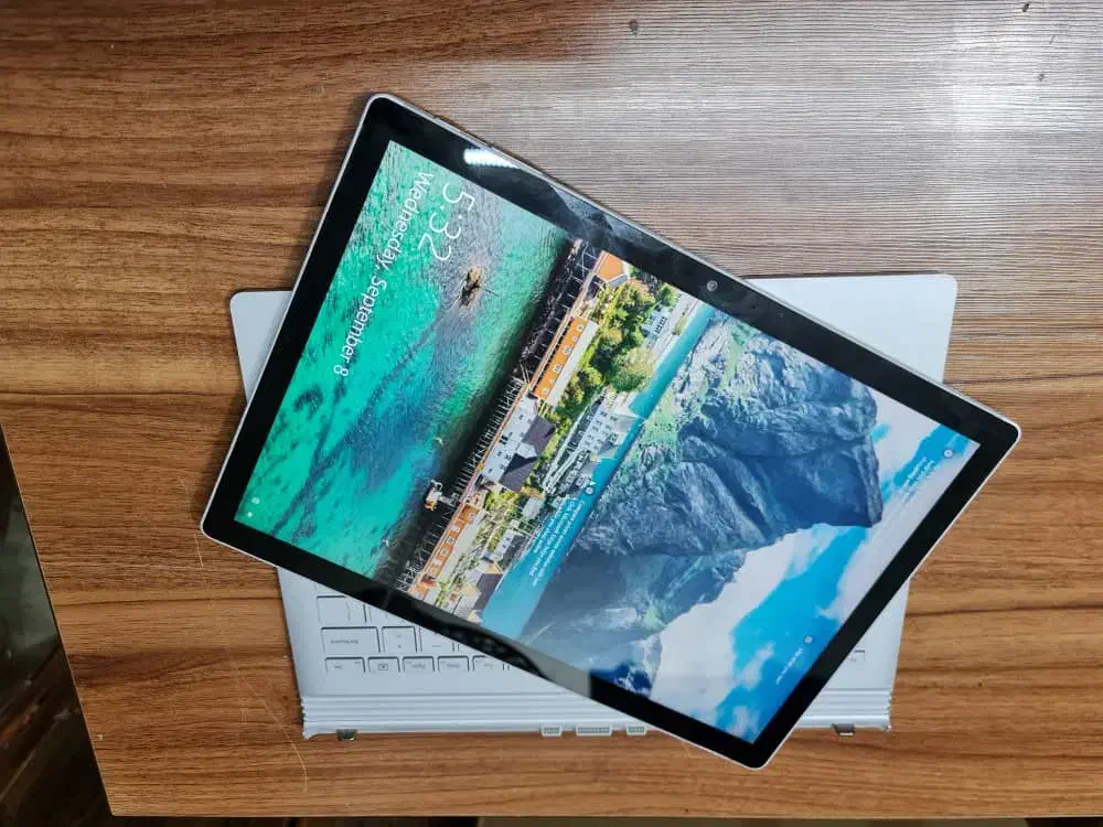 لپتاپ surface book 2 تمیز در حد آک|رایانه همراه|شیراز, فرگاز|دیوار