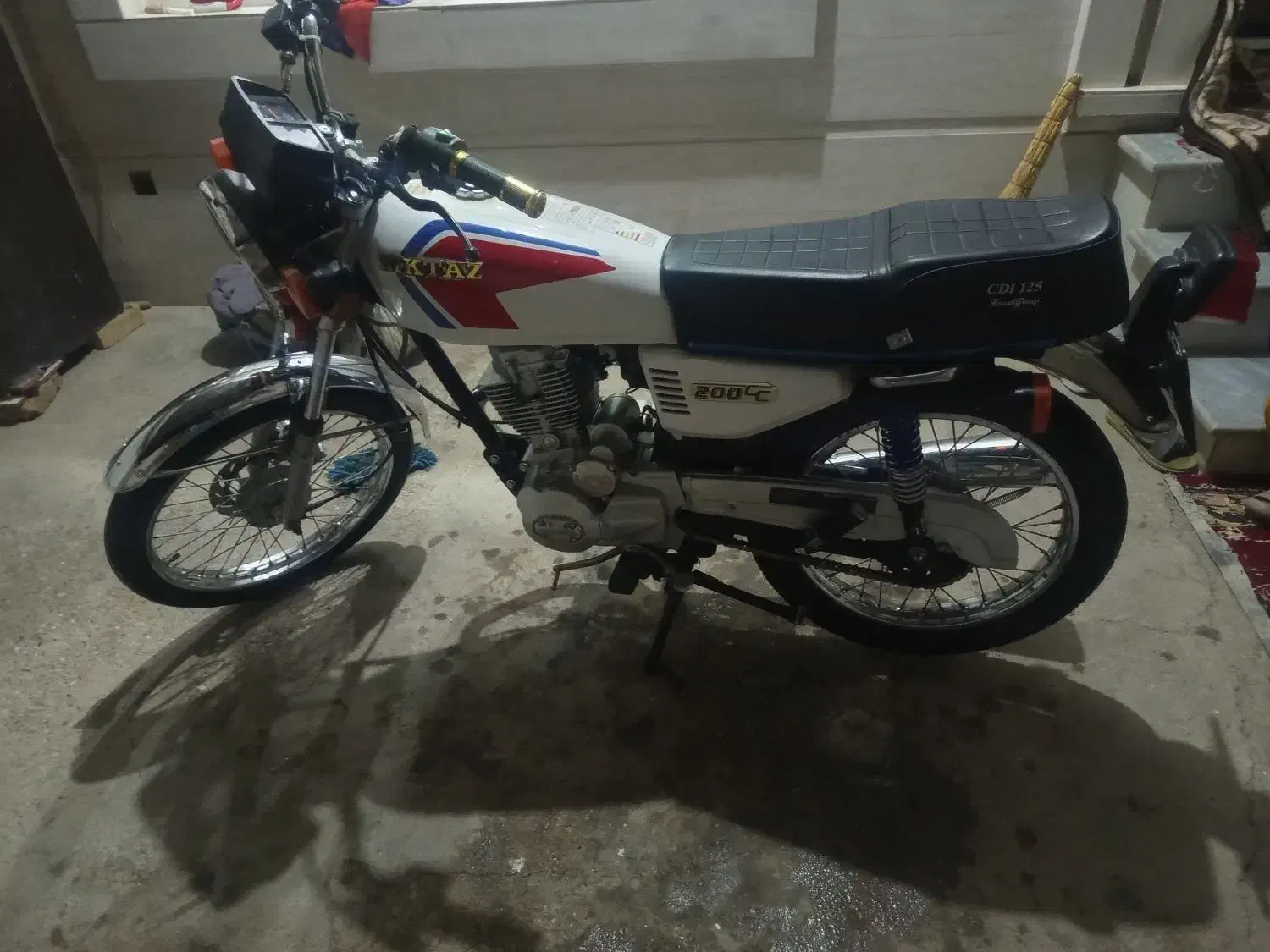 200نیکتاز|موتورسیکلت|گنبد کاووس, |دیوار