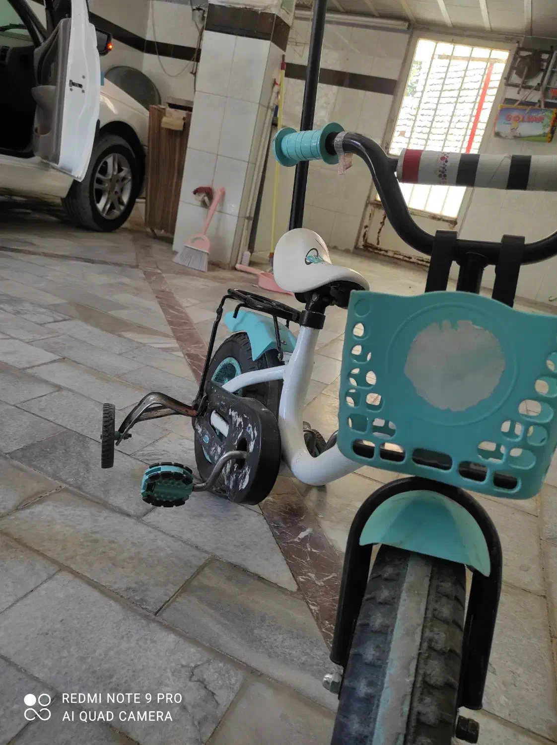 دوچرخه|دوچرخه، اسکیت، اسکوتر|بهار, |دیوار