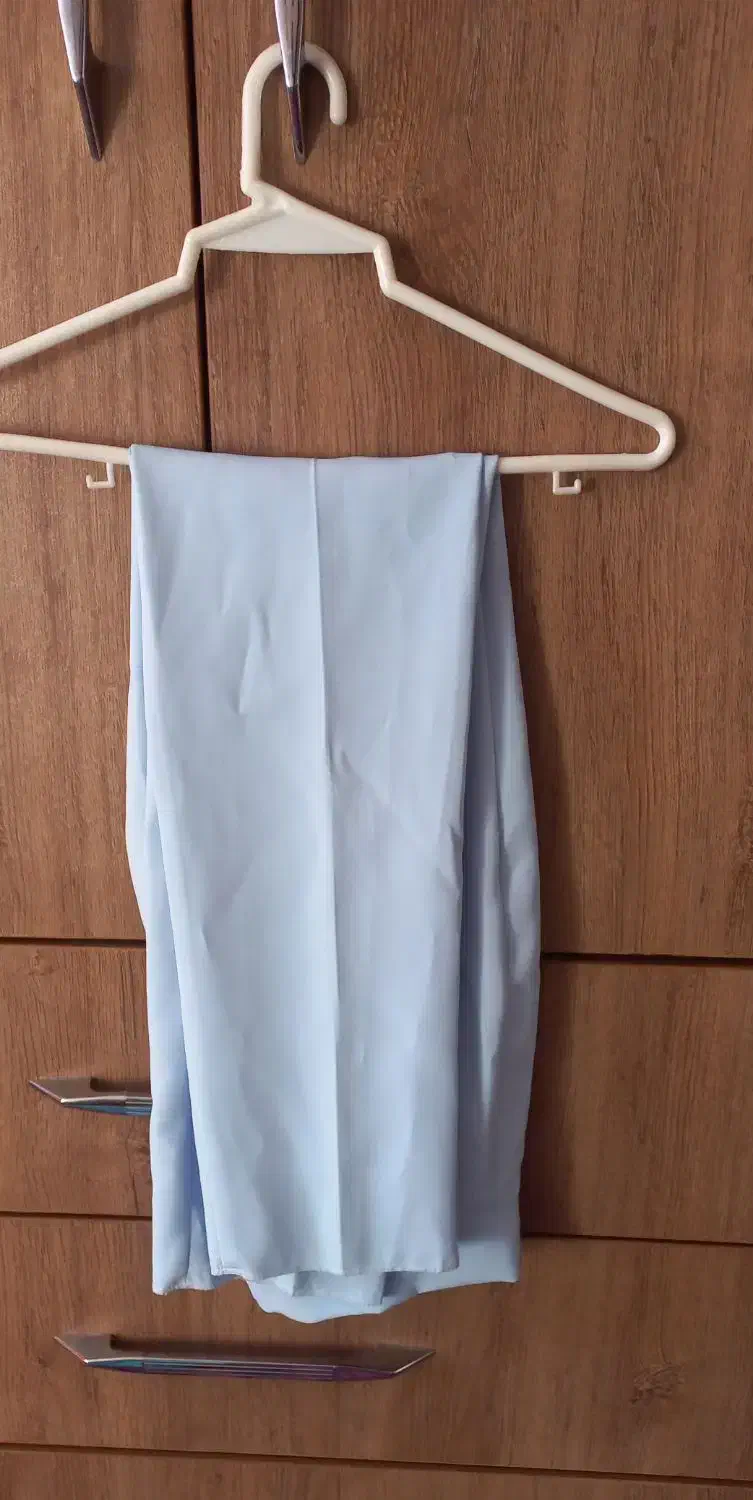 تعدادی لباس زنانه|لباس|شاهین‌شهر, گرگاب|دیوار