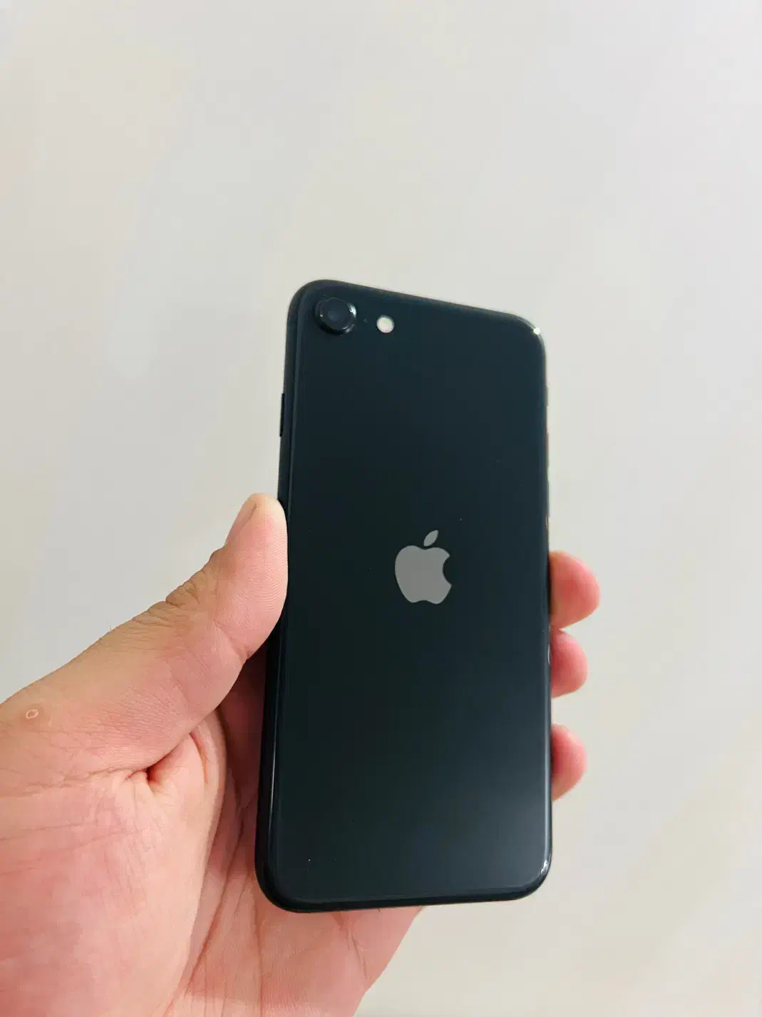 IPhone SE 2020 128gig|موبایل|تهران, جنت‌آباد شمالی|دیوار
