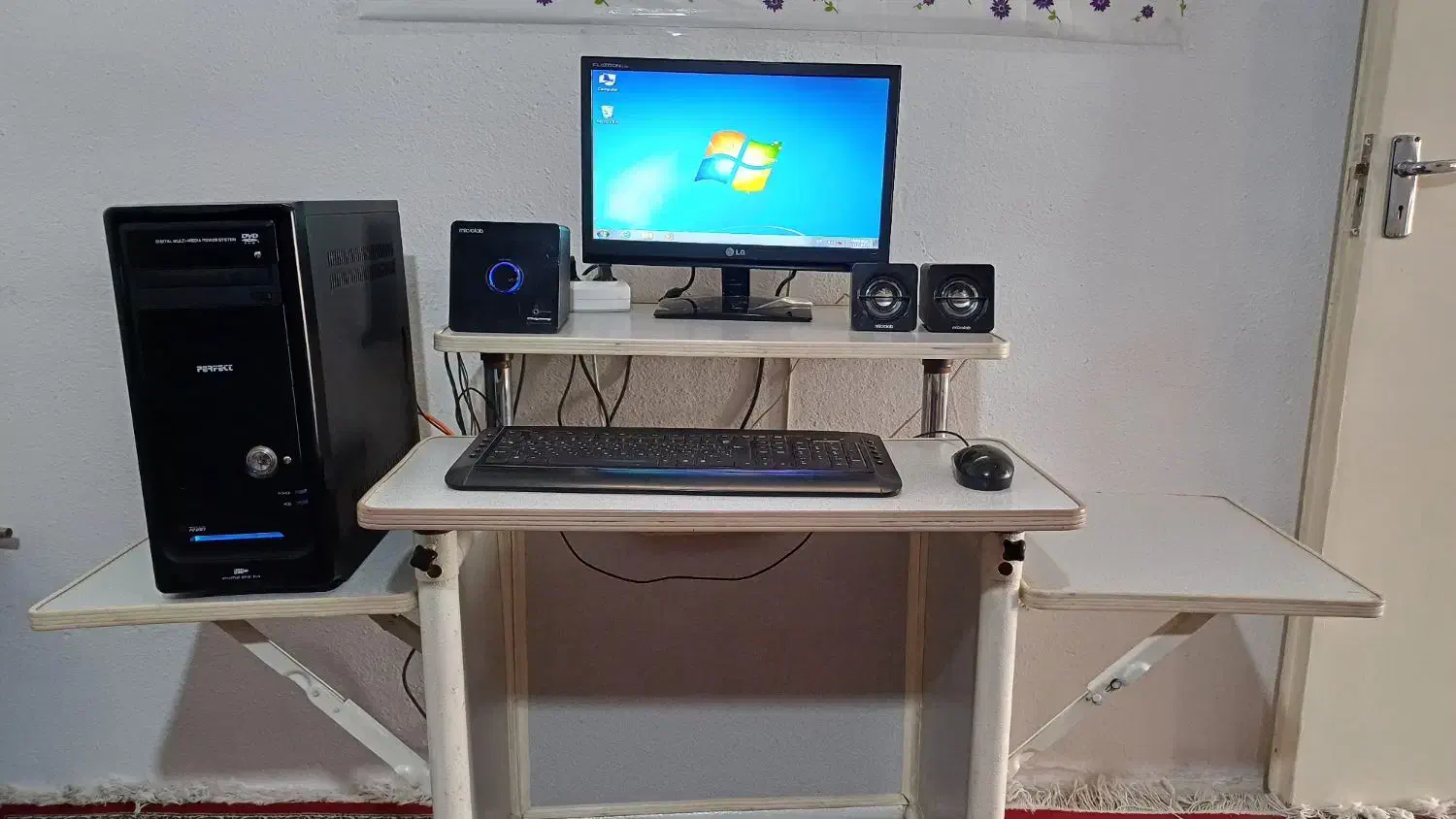 کامپیوتر ال جی به صورت توافقی همراه میز ...|رایانه رومیزی|ایلام, |دیوار