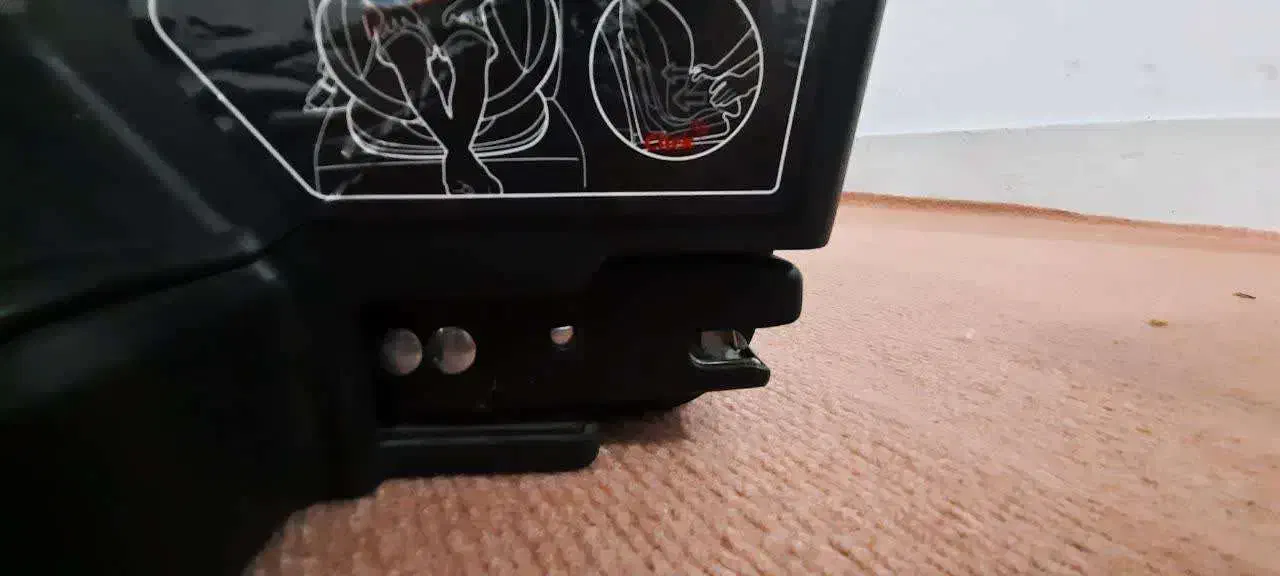 صندلی کودک ماشین|تخت و صندلی بچه|هشتگرد, شهرک اداری|دیوار