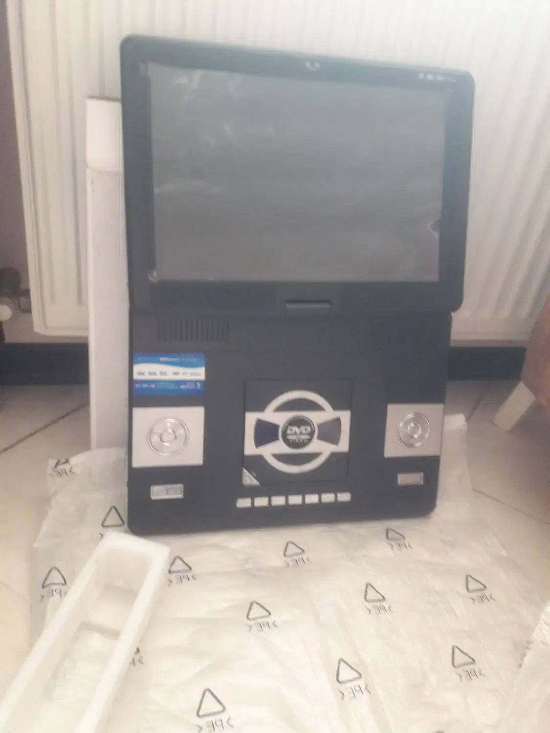 تلوزیون لپ تابی ژاپنی|تلویزیون و پروژکتور|صفادشت, |دیوار