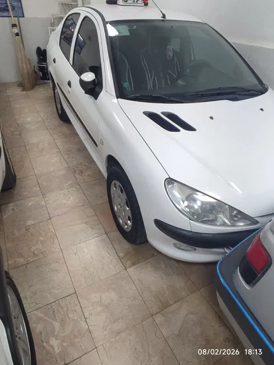 206sdV8|خودرو سواری و وانت|بروجرد, |دیوار