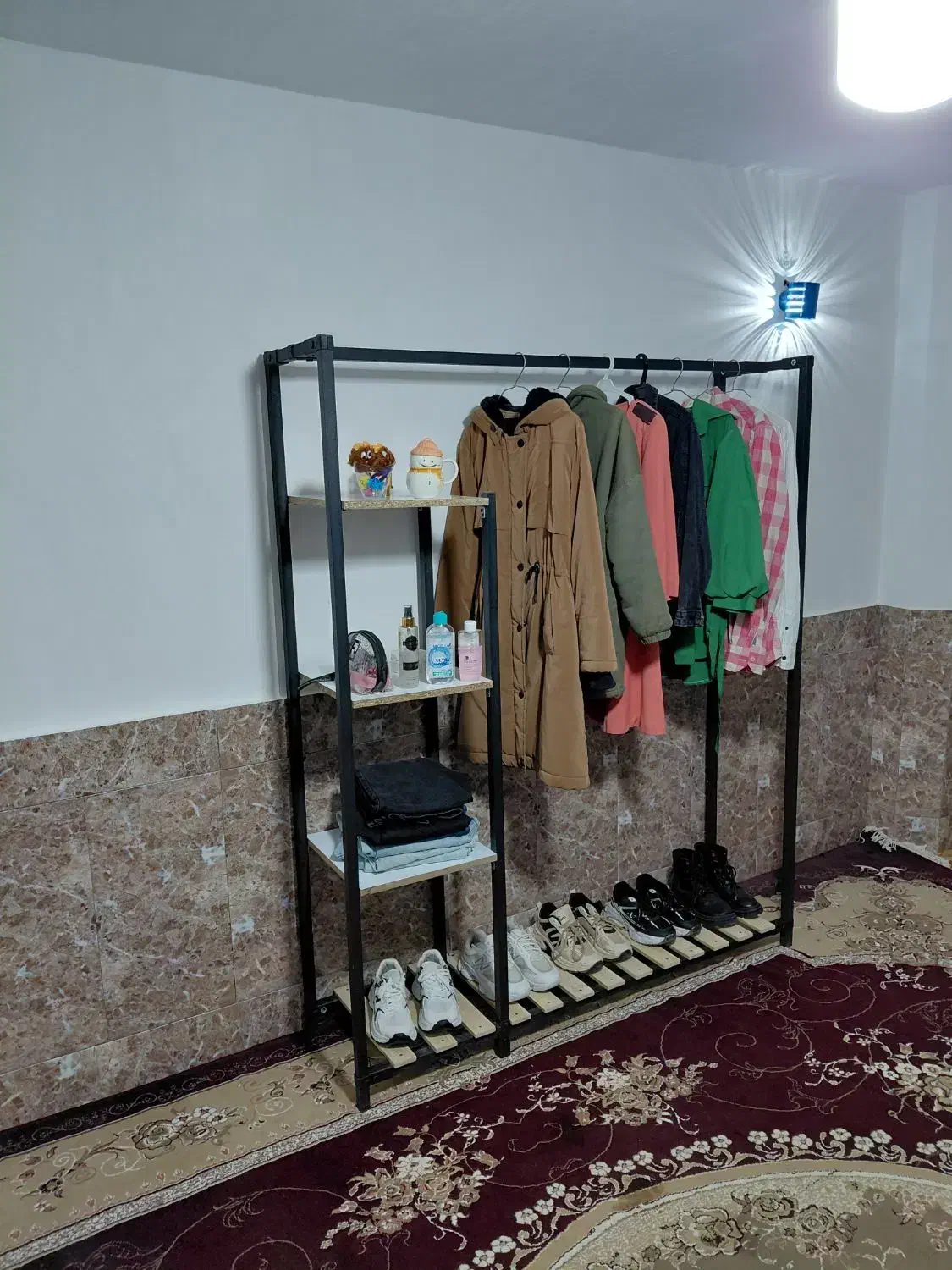 رگال لباس با کیفیت بالا / طراحی مدرن / قیمت مناسب|مبلمان خانگی و میز عسلی|خانمیرزا, |دیوار