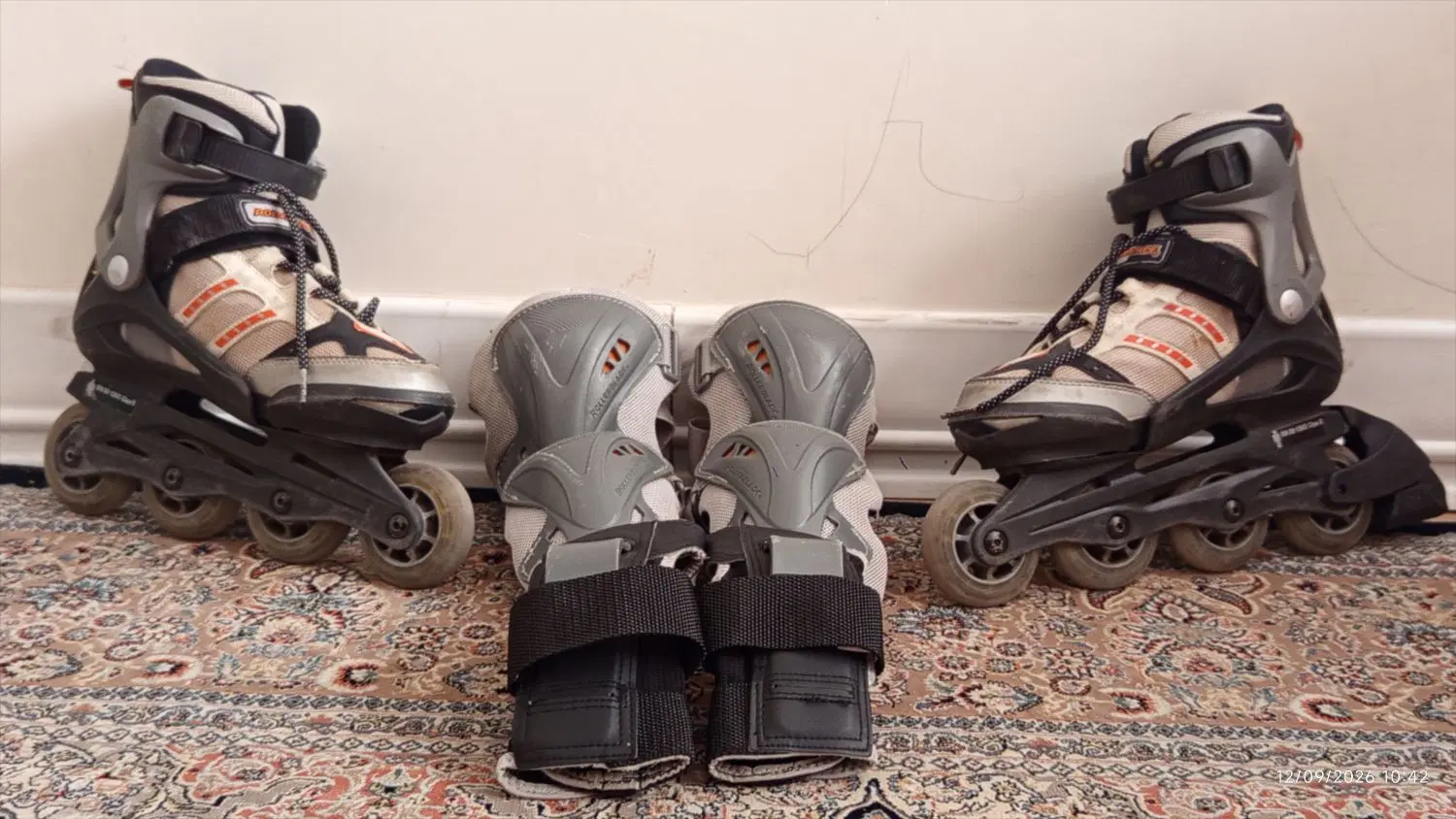 اسکیت ROLLERBLADE (رولربلید)|دوچرخه، اسکیت، اسکوتر|تهران, شهرک محلاتی|دیوار