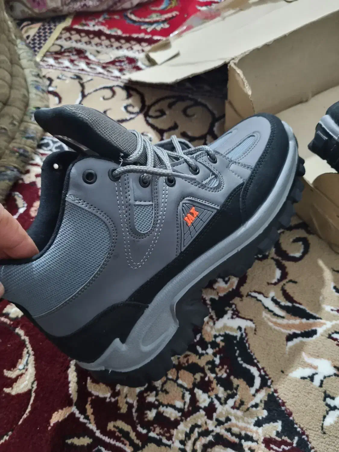 کتونی کوهنوردی|کوهنوردی و کمپینگ|املش, |دیوار