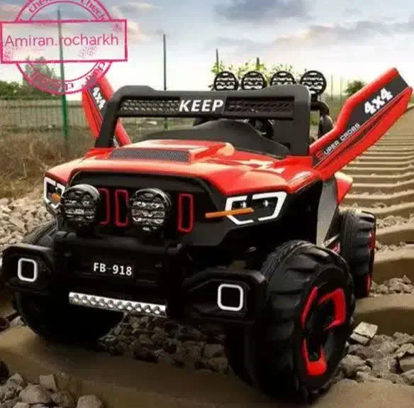 ماشین شارژی کی ام سی غول 5موتوره قوی|اسباببازی بچه|قم, حاج خلیل|دیوار