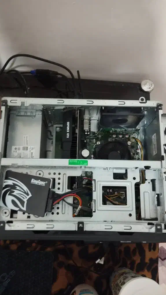 ۲تا رم ۸ گیگ ddr4|قطعات و لوازم جانبی رایانه|شیراز, شیشهگری|دیوار