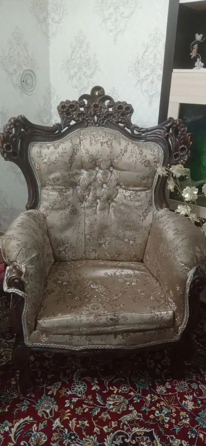 مبل سلطنتی|مبلمان خانگی و میز عسلی|سمنان, |دیوار