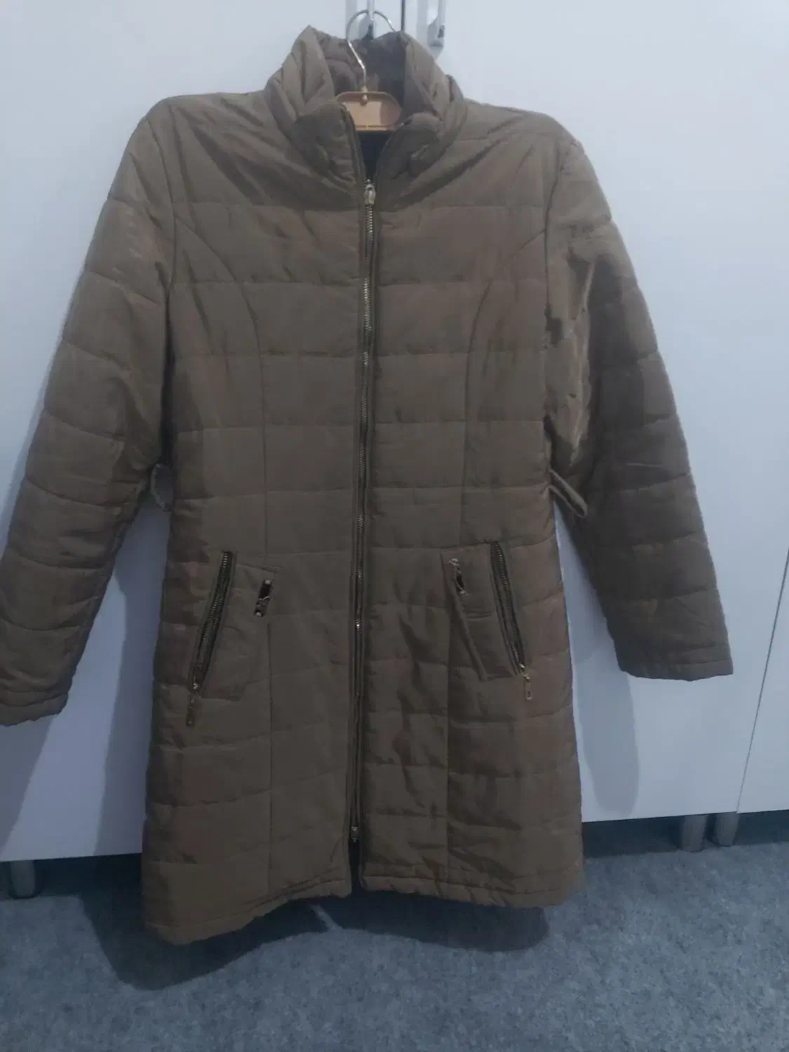 کاپشن|لباس|مهاباد (آذربایجان غربی), |دیوار