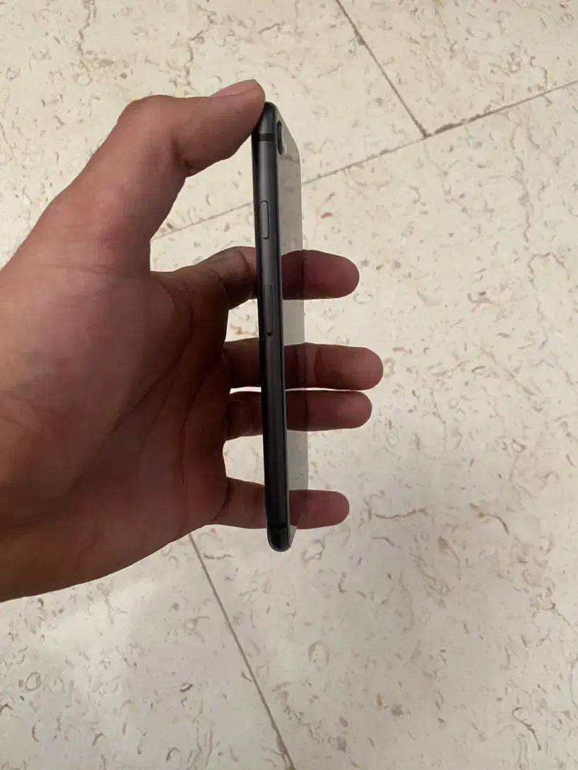 iphone 8|موبایل|اصفهان, خانه اصفهان|دیوار