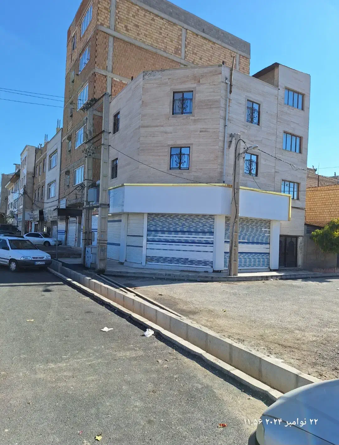 ساختمان تجاری مسکونی بربلوار|فروش مغازه و غرفه|ماهدشت, |دیوار