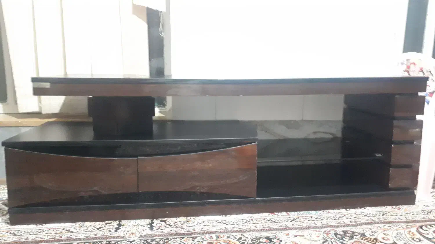 میز زیرتلویزیونی در حد نو|میز تلویزیون|مرودشت, ثبت احوال|دیوار