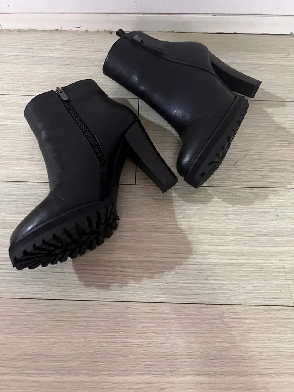 نیم بوت|کیف، کفش، کمربند|سنندج, |دیوار