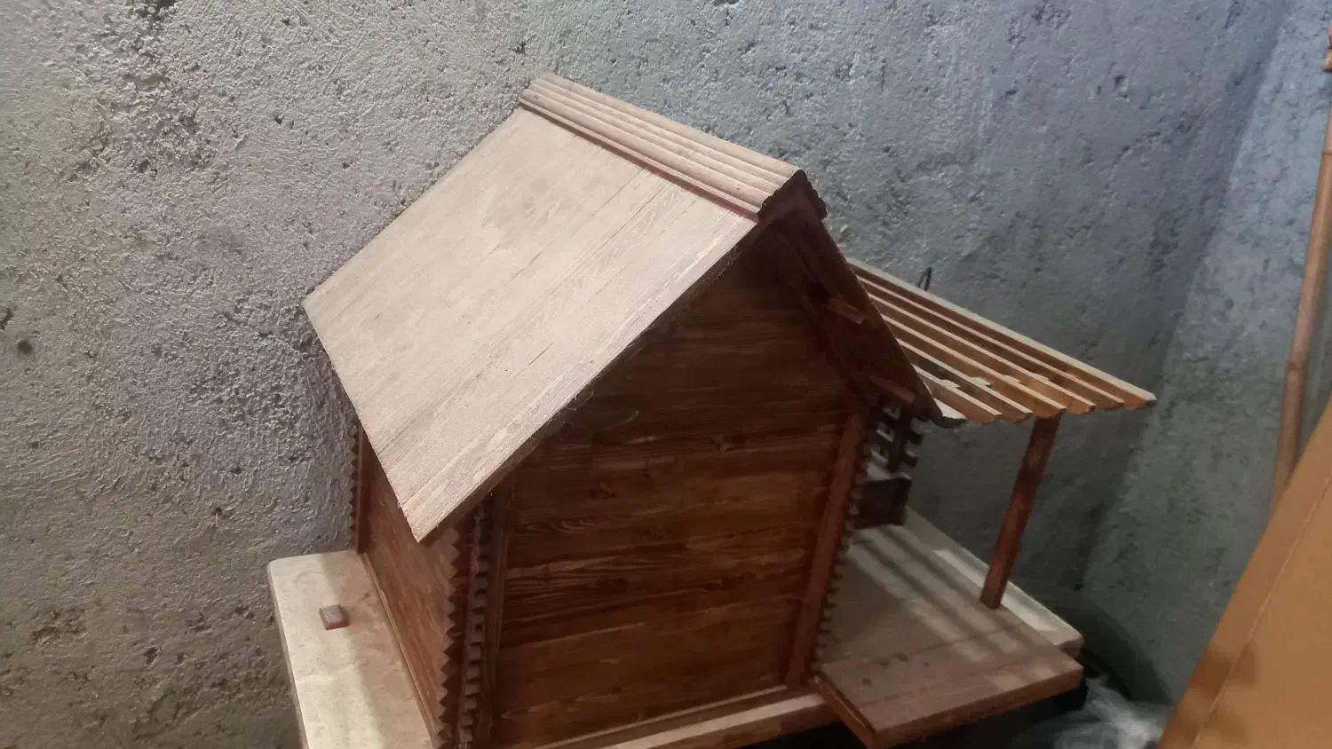 لانه چوبی گربه|لوازم جانبی حیوانات|هادی شهر, |دیوار