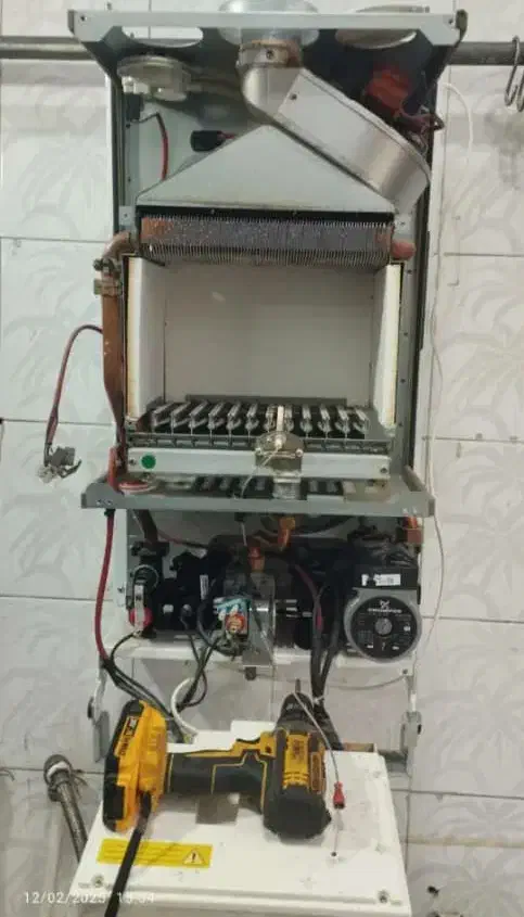 تعمیرات انواع پکیج و آبگرمکن،اسپیلت و کولر گازی|خدمات پیشه و مهارت|شیراز, رازی|دیوار