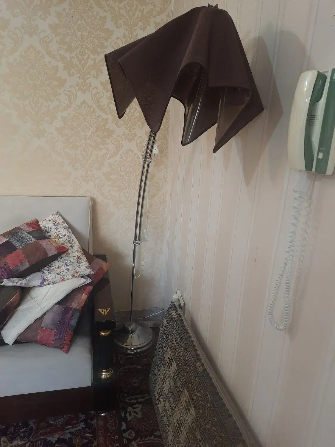 آباژور کنارسالن|چراغ خواب و آباژور|مشهد, نیروی هوایی|دیوار