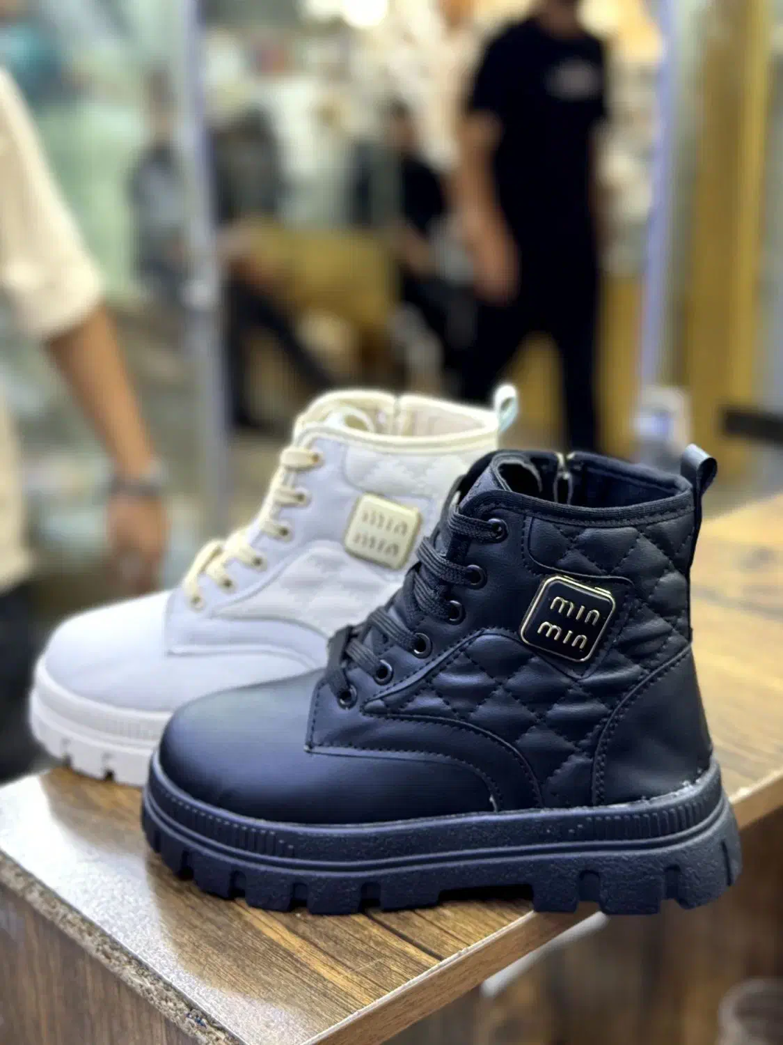 نیم بوت تیم برلند بچگانه|کفش و لباس بچه|تهران, قصر فیروزه ۱|دیوار